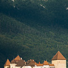 Incroyable Annecy Photo: The historic castle in Annecy's old town backed by the Alps.